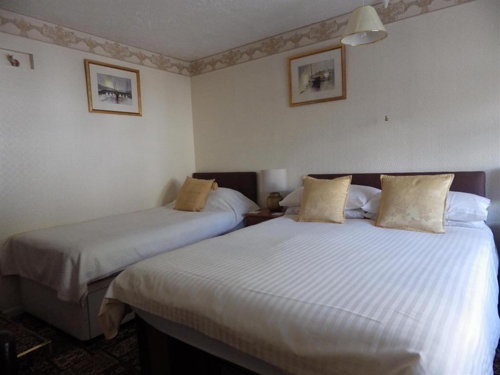 Little Harbour Guesthouse Looe Buitenkant foto
